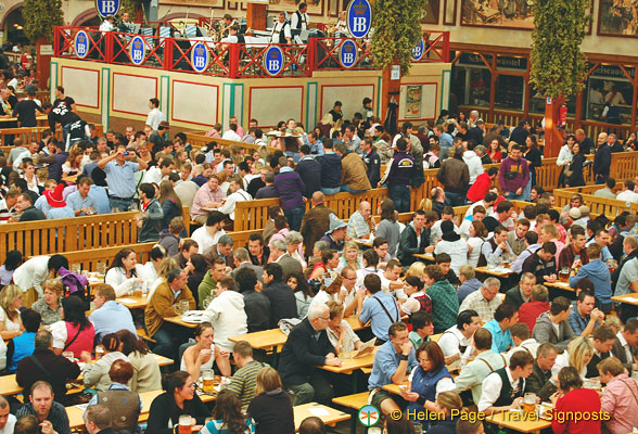 Hofbrau-Oktoberfest-Tent_DSC_4435.jpg