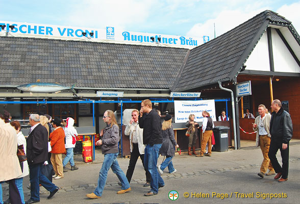 Fischer-Vroni-Oktoberfest-tent_DSC_4417.jpg
