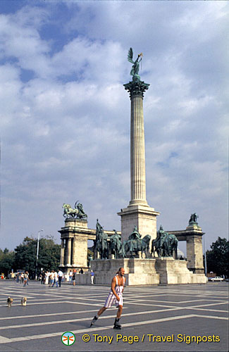 millennium_monument_budapest_1_025.jpg