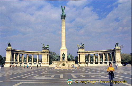 millennium_monument_budapest_1_032.jpg