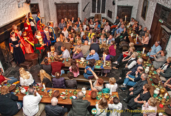 Bunratty-Medieval-Banquet_AJP8368.jpg