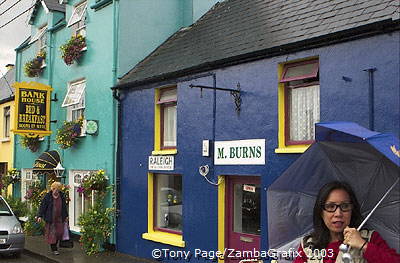 Sneem - Ring of Kerry (1991 visites) Green Bank House for lunch stop Sneem - Ring of Kerry