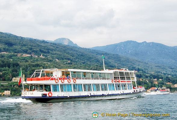 lake-maggiore-ferry_DSC3342.jpg