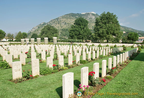 cassino-war-cemetery_AJP7182.jpg