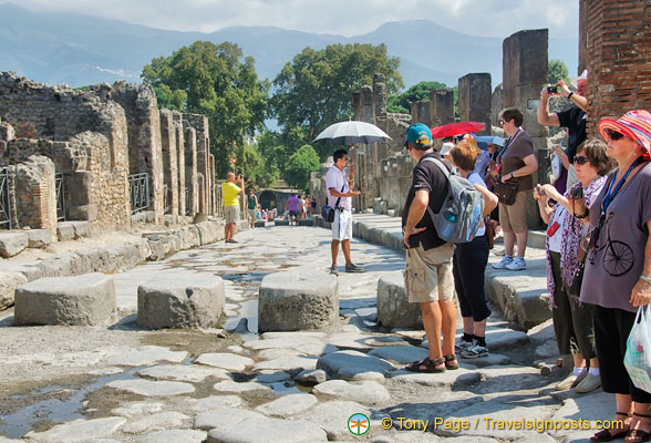 pompeii-street_AJP7250.jpg
