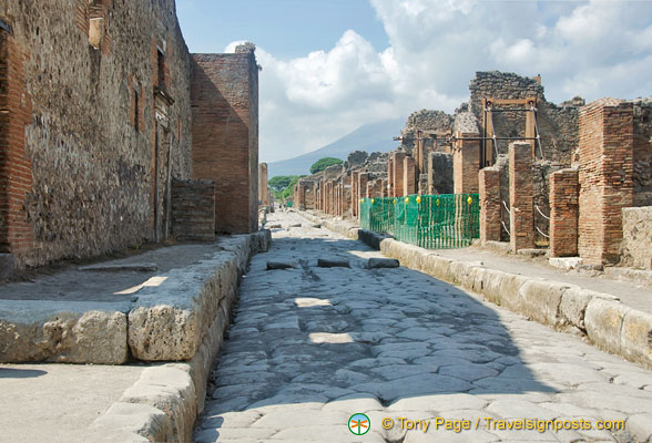 pompeii-street_AJP7251.jpg