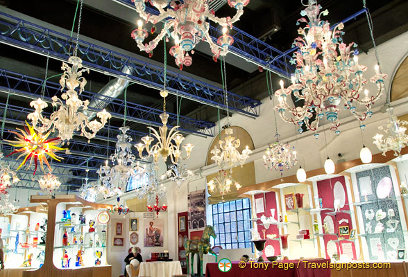 murano-glass-chandeliers_AJP0622.jpg