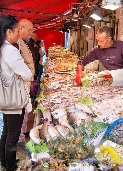 rialto-fish-market_HLP_DSC3005.jpg