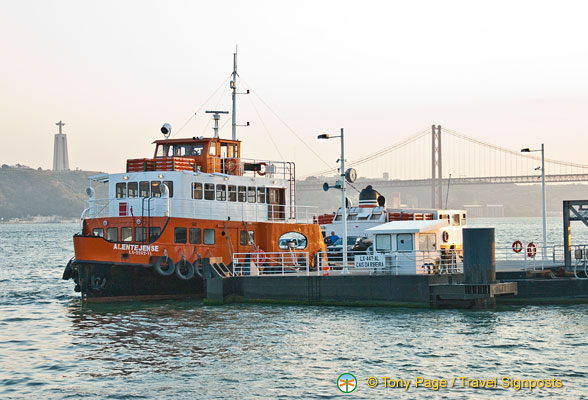 lisbon-ferry_AJP_3148.jpg