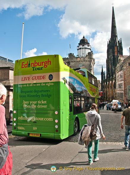 Edinburgh-Sightseeing-Bus_AJP6534.jpg