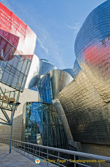 Guggenheim-Bilbao_AJP2897.jpg