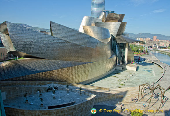 Guggenheim-Bilbao_AJP2915.jpg