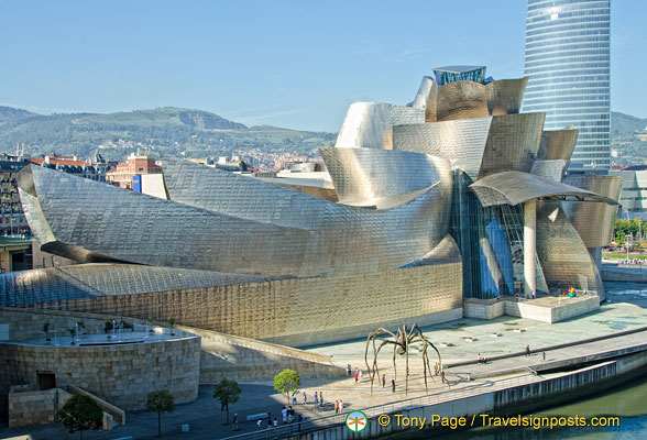 Guggenheim-Bilbao_AJP2920.jpg