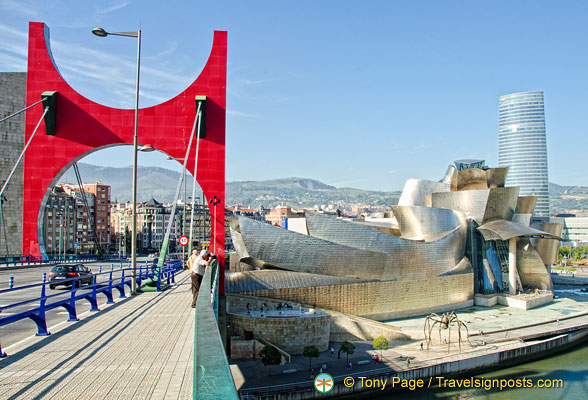 Guggenheim-Bilbao_AJP2924.jpg