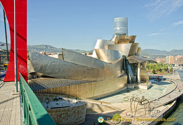 Guggenheim-Bilbao_AJP2935.jpg