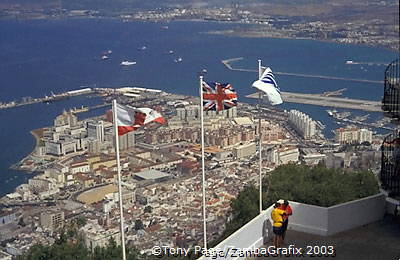 Uninterrupted views across the Straits of Gibraltar to Africa and Spain to the north