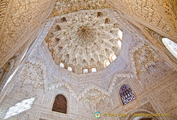 alhambra-sala-de-los-abencerrages_AJP_4378.jpg