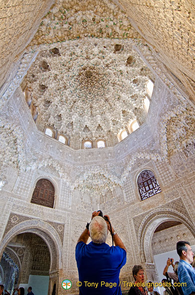 alhambra-sala-de-los-abencerrages_AJP_4380.jpg