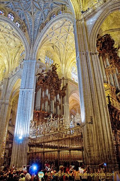 cathedral-of-seville_AJP_5089.jpg