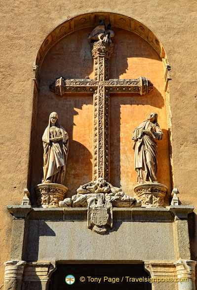 Monasterio-de-San-Juan-de-los-Reyes_AJP2476.jpg