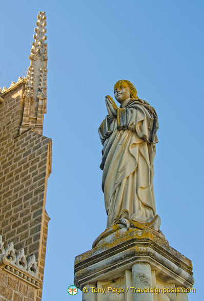 Monasterio-de-San-Juan-de-los-Reyes_AJP2479.jpg