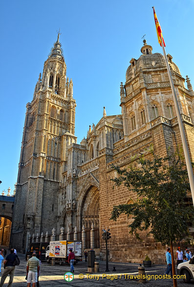 Toledo-Cathedral_AJP2429.jpg