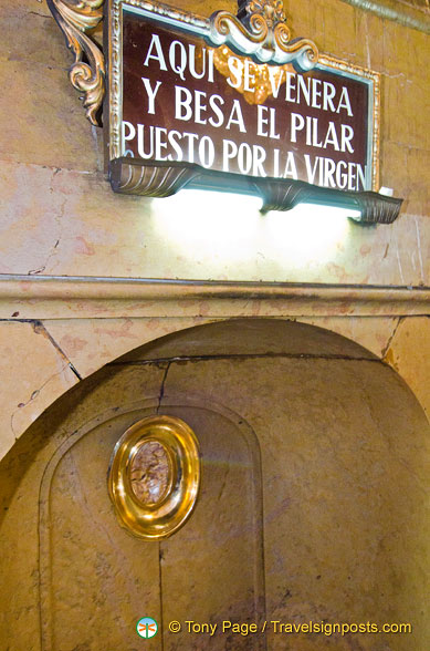 El-Pilar-de-Zaragoza_AJP3217.jpg