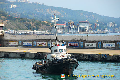 Leaving Yalta (1024 visits) Leaving Yalta