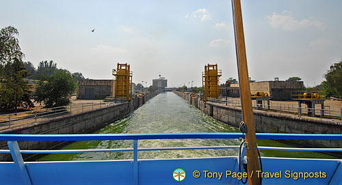Zaporozhye dam and lock