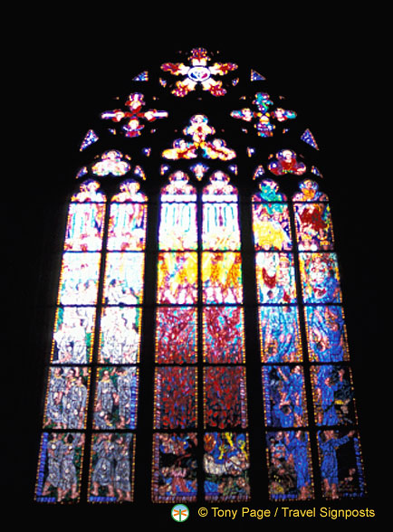 St-Vitus-Cathedral_Czech_0014.jpg