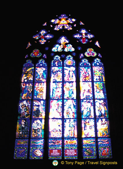 St-Vitus-Cathedral_Czech_0008.jpg