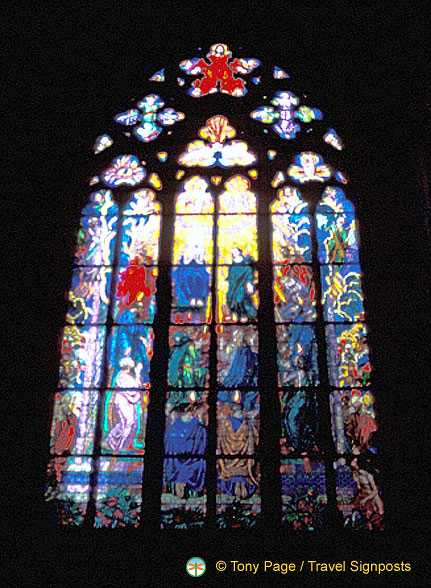 St-Vitus-Cathedral_Czech_0006.jpg